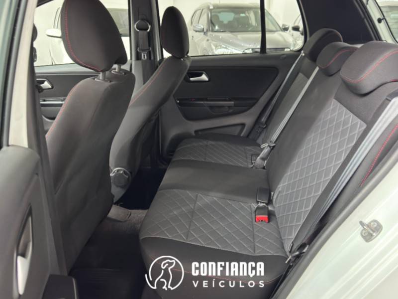 VOLKSWAGEN - FOX - 2021/2022 - Branca - R$ 74.900,00