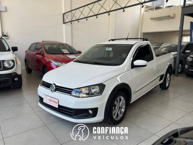 VOLKSWAGEN - SAVEIRO - 2013/2014 - Branca - R$ 46.900,00