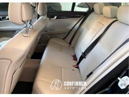 MERCEDES-BENZ - C 180 - 2013/2014 - Preta - R$ 79.900,00