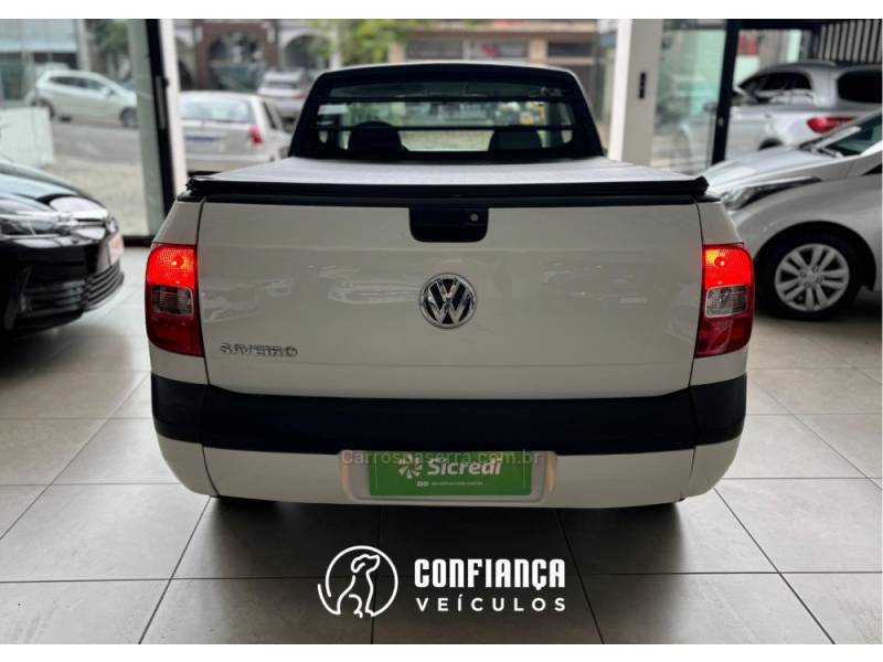 VOLKSWAGEN - SAVEIRO - 2014/2014 - Branca - R$ 45.900,00