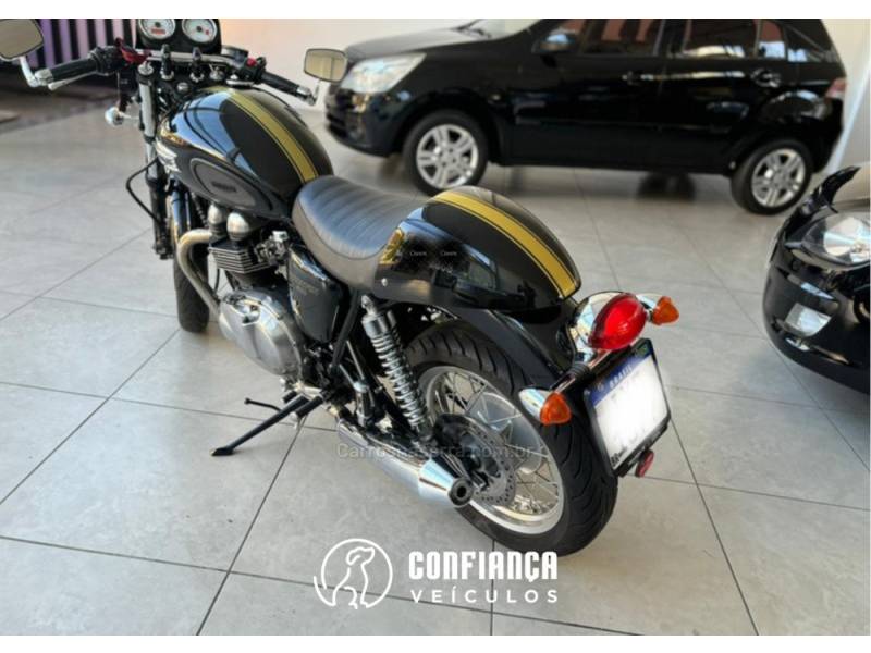 TRIUMPH - THRUXTON - 2014/2014 - Preta - R$ 31.900,00