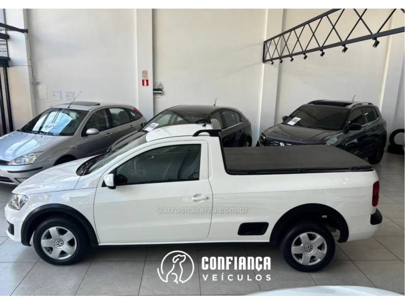 VOLKSWAGEN - SAVEIRO - 2015/2016 - Branca - R$ 46.900,00