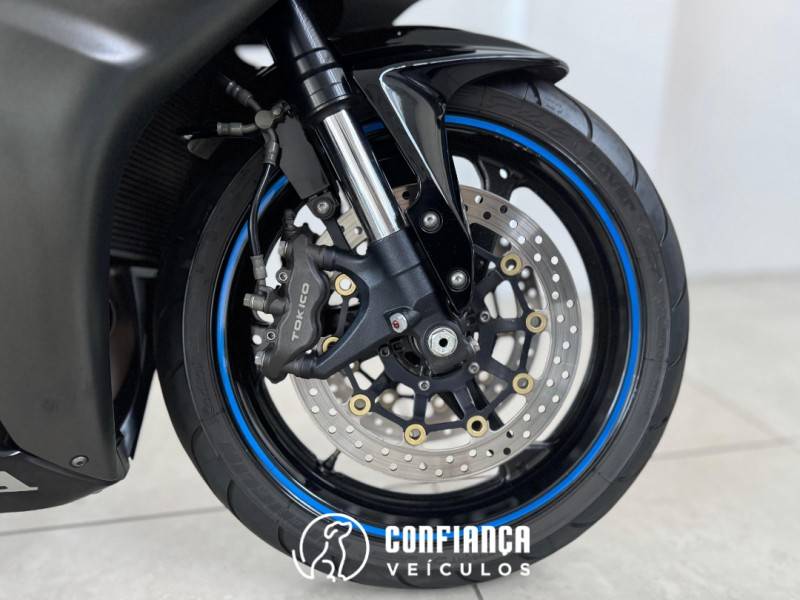 HONDA - CBR 600RR - 2008/2008 - Preta - R$ 43.900,00