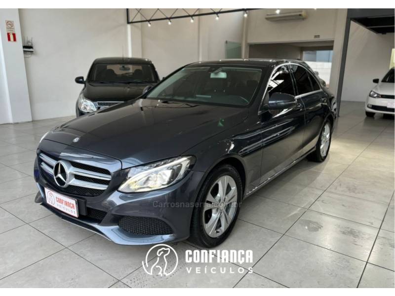 MERCEDES-BENZ - C 180 - 2015/2016 - Cinza - R$ 112.900,00