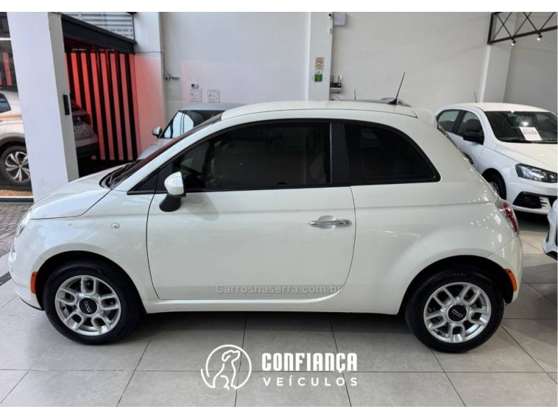 FIAT - 500 - 2011/2012 - Branca - R$ 44.900,00