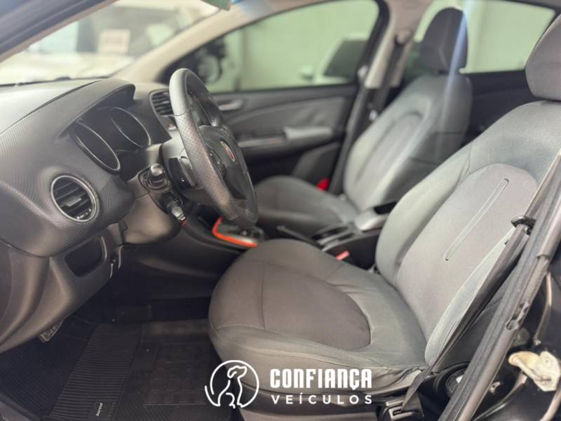 FIAT - BRAVO - 2011/2012 - Preta - R$ 33.900,00