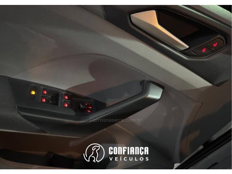 VOLKSWAGEN - T-CROSS - 2021/2021 - Prata - R$ 98.900,00