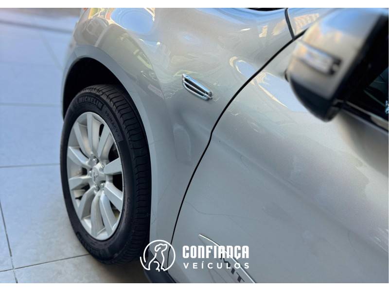 MITSUBISHI - ASX - 2013/2014 - Prata - R$ 73.900,00