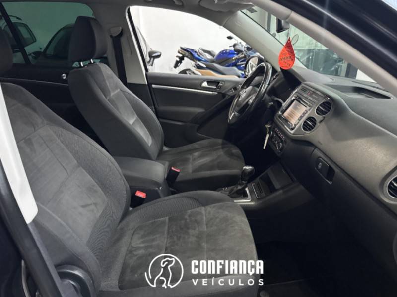 VOLKSWAGEN - TIGUAN - 2012/2012 - Preta - R$ 59.900,00