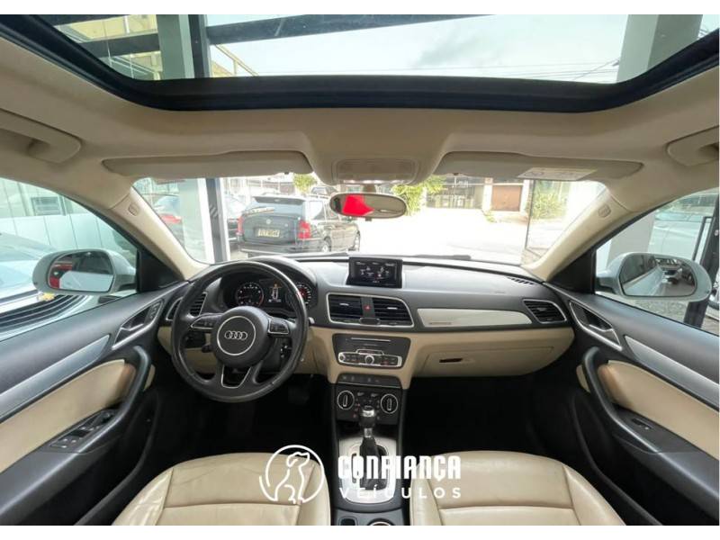 AUDI - Q3 - 2015/2016 - Branca - R$ 99.900,00