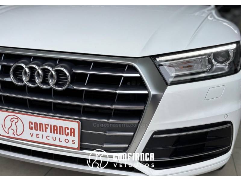 AUDI - Q5 - 2019/2019 - Branca - R$ 204.900,00