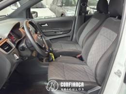 VOLKSWAGEN - FOX - 2021/2022 - Branca - R$ 74.900,00