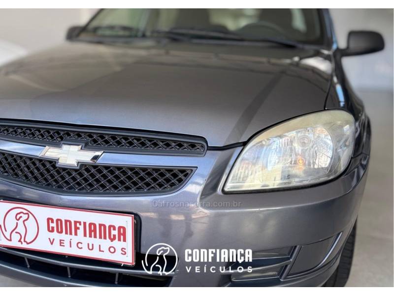 CHEVROLET - CELTA - 2011/2012 - Cinza - R$ 24.900,00