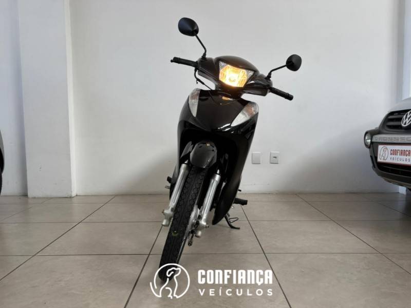 HONDA - BIZ 125 - 2011/2011 - Preta - R$ 10.900,00