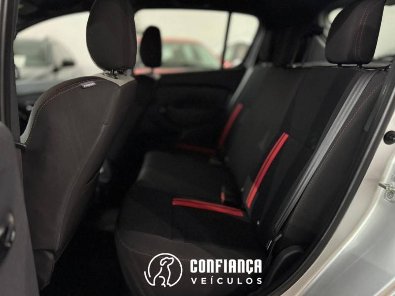 RENAULT - SANDERO - 2020/2021 - Prata - R$ 80.900,00