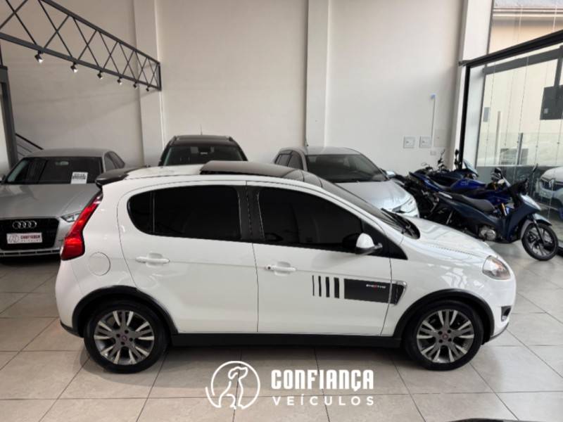 FIAT - PALIO - 2013/2013 - Branca - R$ 42.900,00