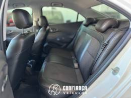 CHEVROLET - PRISMA - 2016/2017 - Branca - R$ 59.900,00
