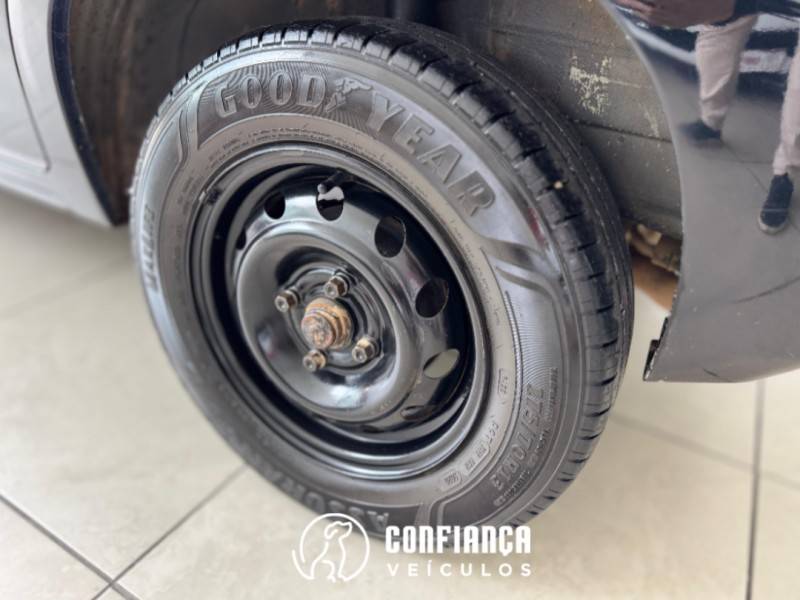 CHEVROLET - CELTA - 2012/2013 - Preta - R$ 24.900,00