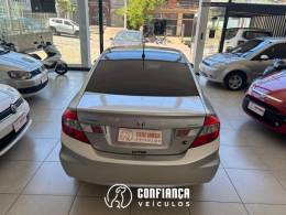 HONDA - CIVIC - 2013/2014 - Prata - R$ 68.900,00