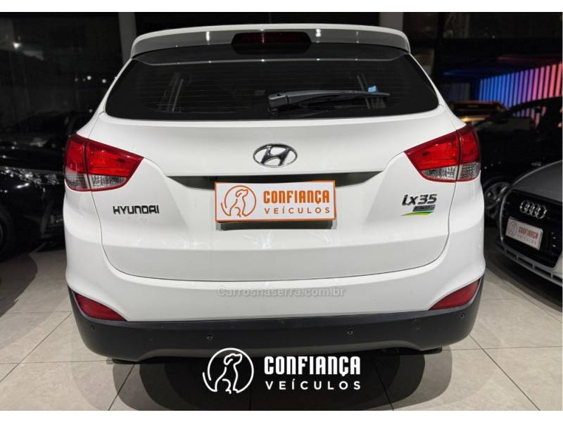 HYUNDAI - IX35 - 2014/2015 - Branca - R$ 75.900,00