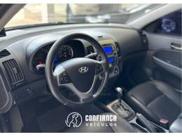 HYUNDAI - I30 - 2011/2012 - Preta - R$ 46.900,00