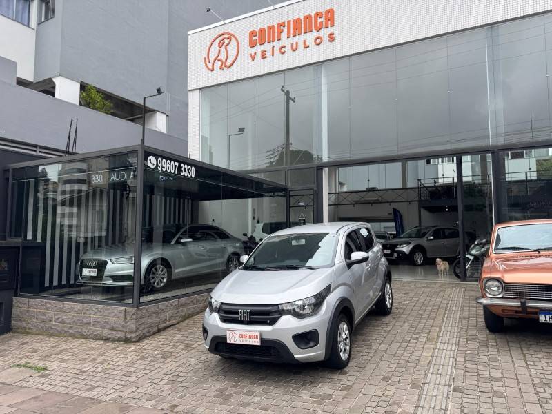 FIAT - MOBI - 2022/2022 - Prata - R$ 52.900,00