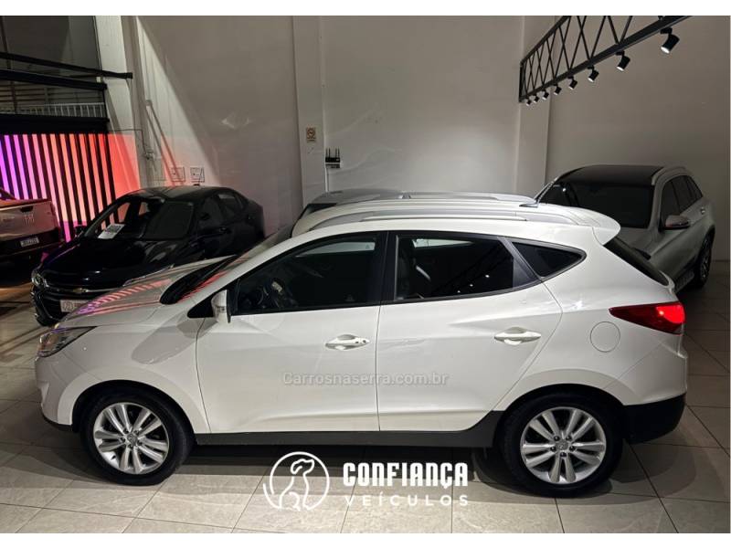 HYUNDAI - IX35 - 2014/2015 - Branca - R$ 75.900,00