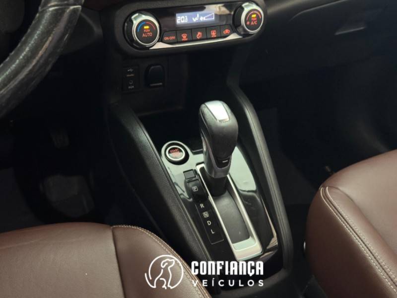 NISSAN - KICKS - 2016/2017 - Cinza - R$ 83.900,00