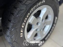 CHEVROLET - S10 - 2005/2006 - Preta - R$ 61.900,00