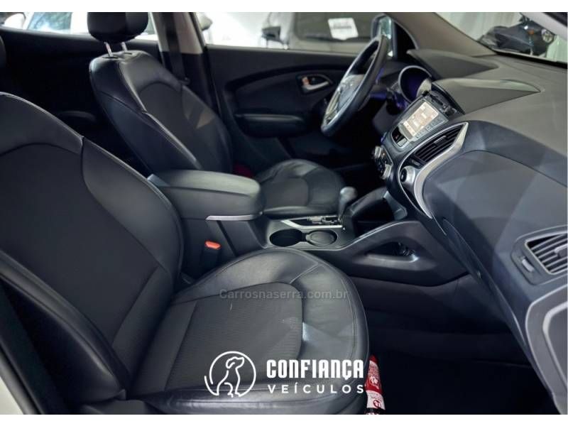 HYUNDAI - IX35 - 2014/2015 - Branca - R$ 75.900,00