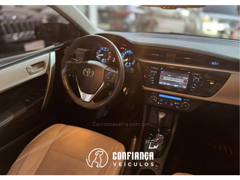 TOYOTA - COROLLA - 2016/2016 - Preta - R$ 87.900,00