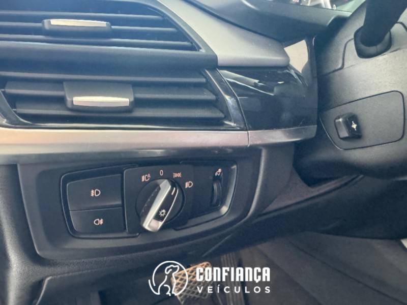 BMW - X5 - 2017/2018 - Azul - R$ 195.900,00