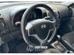 HYUNDAI - I30 - 2011/2012 - Preta - R$ 46.900,00