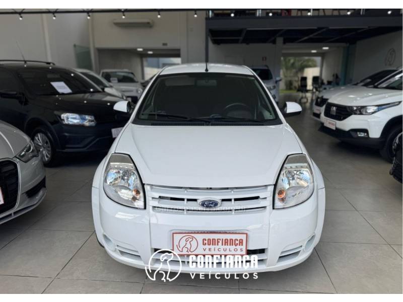 FORD - KA - 2008/2009 - Branca - R$ 22.900,00