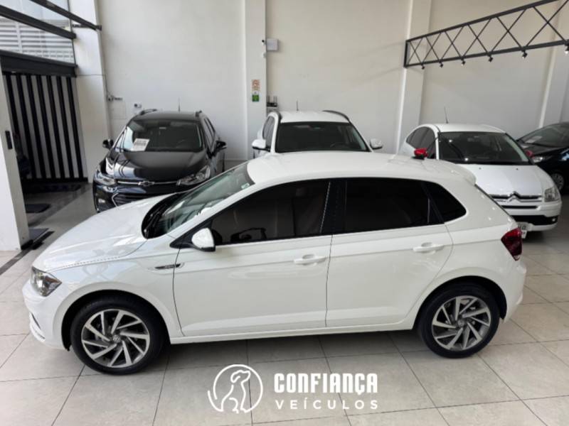 VOLKSWAGEN - POLO - 2018/2018 - Branca - R$ 79.490,00