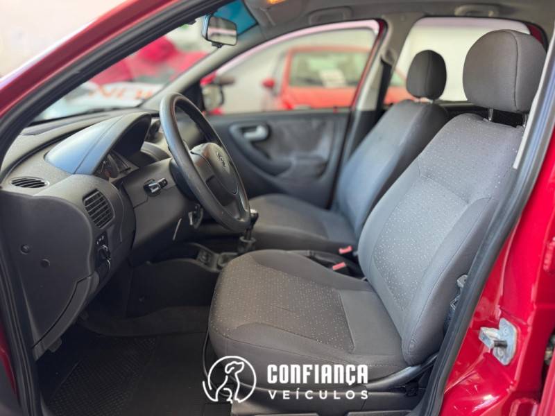 CHEVROLET - CORSA - 2008/2009 - Vermelha - R$ 29.900,00