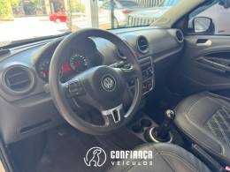 VOLKSWAGEN - SAVEIRO - 2013/2014 - Branca - R$ 46.900,00