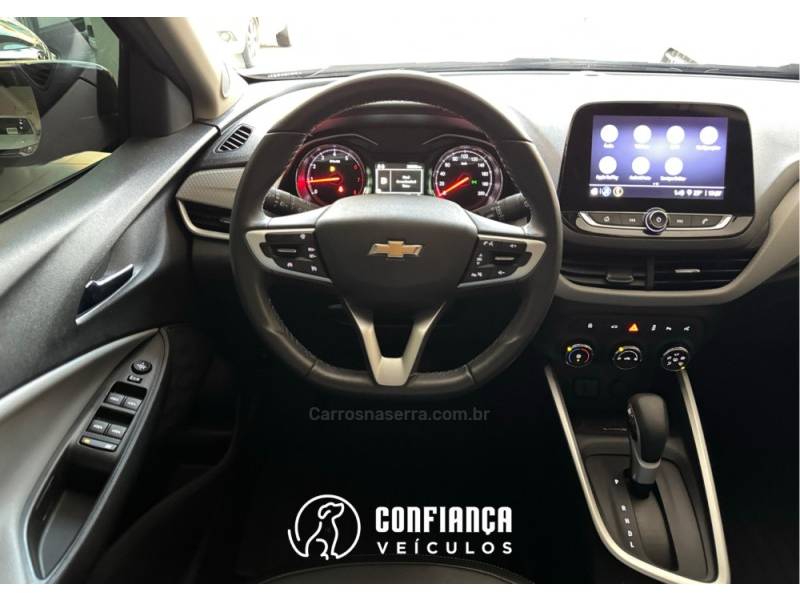 CHEVROLET - ONIX - 2022/2023 - Preta - R$ 92.900,00