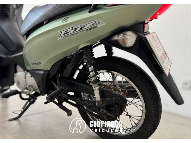 HONDA - BIZ 125 - 2011/2011 - Verde - R$ 10.790,00