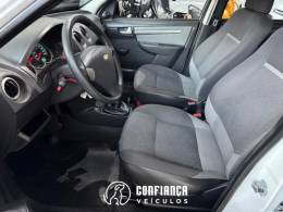 CHEVROLET - CELTA - 2015/2015 - Branca - R$ 35.900,00