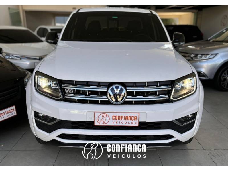 VOLKSWAGEN - AMAROK - 2018/2019 - Branca - R$ 183.900,00