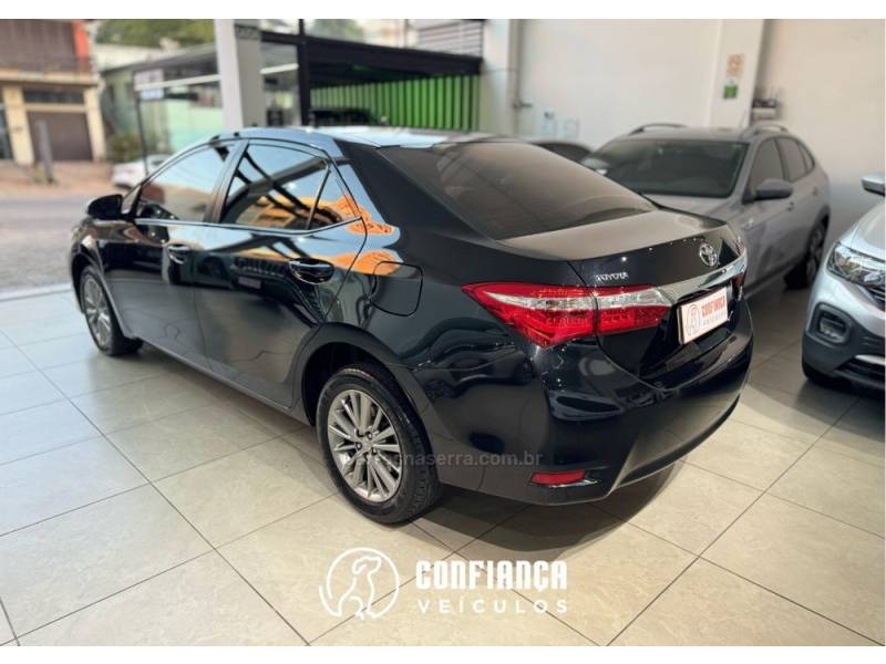 TOYOTA - COROLLA - 2016/2016 - Preta - R$ 87.900,00