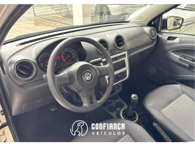 VOLKSWAGEN - SAVEIRO - 2014/2014 - Branca - R$ 45.900,00