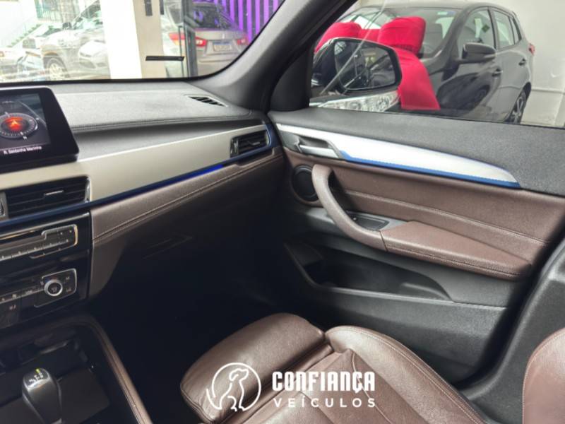 BMW - X1 - 2020/2021 - Preta - R$ 209.900,00
